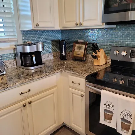 Beach Condo On Okaloosa Island Emerald Isle 6Th Floor 2 Bedrooms And Murphy Bed